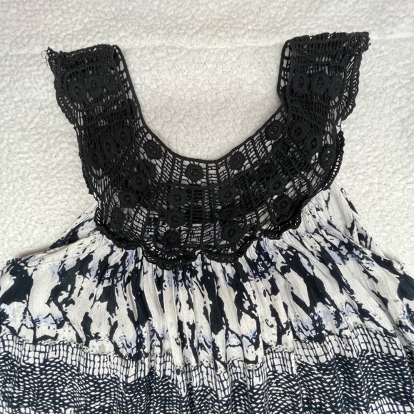 Women’s XL “Shoreline” Black/White Sleeveless Top - Picture 3 of 8